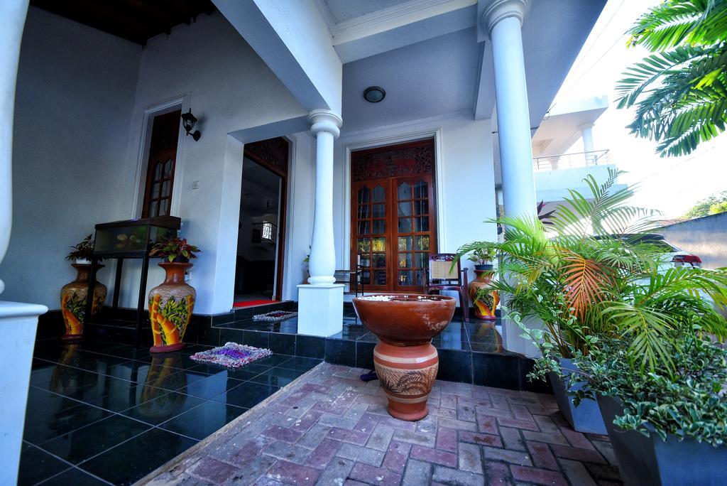 Asian Villa ネゴンボ エクステリア 写真